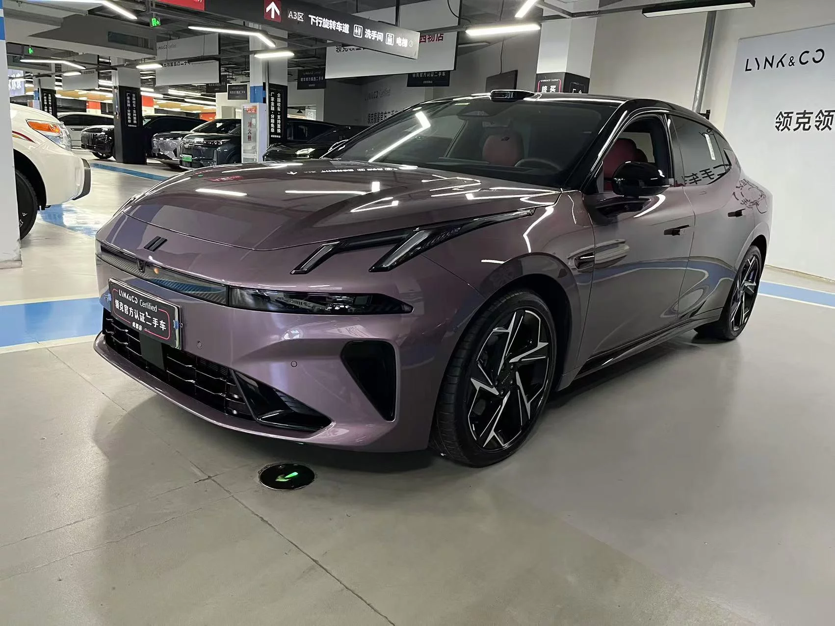 Lynk & Co 07 EM-P
