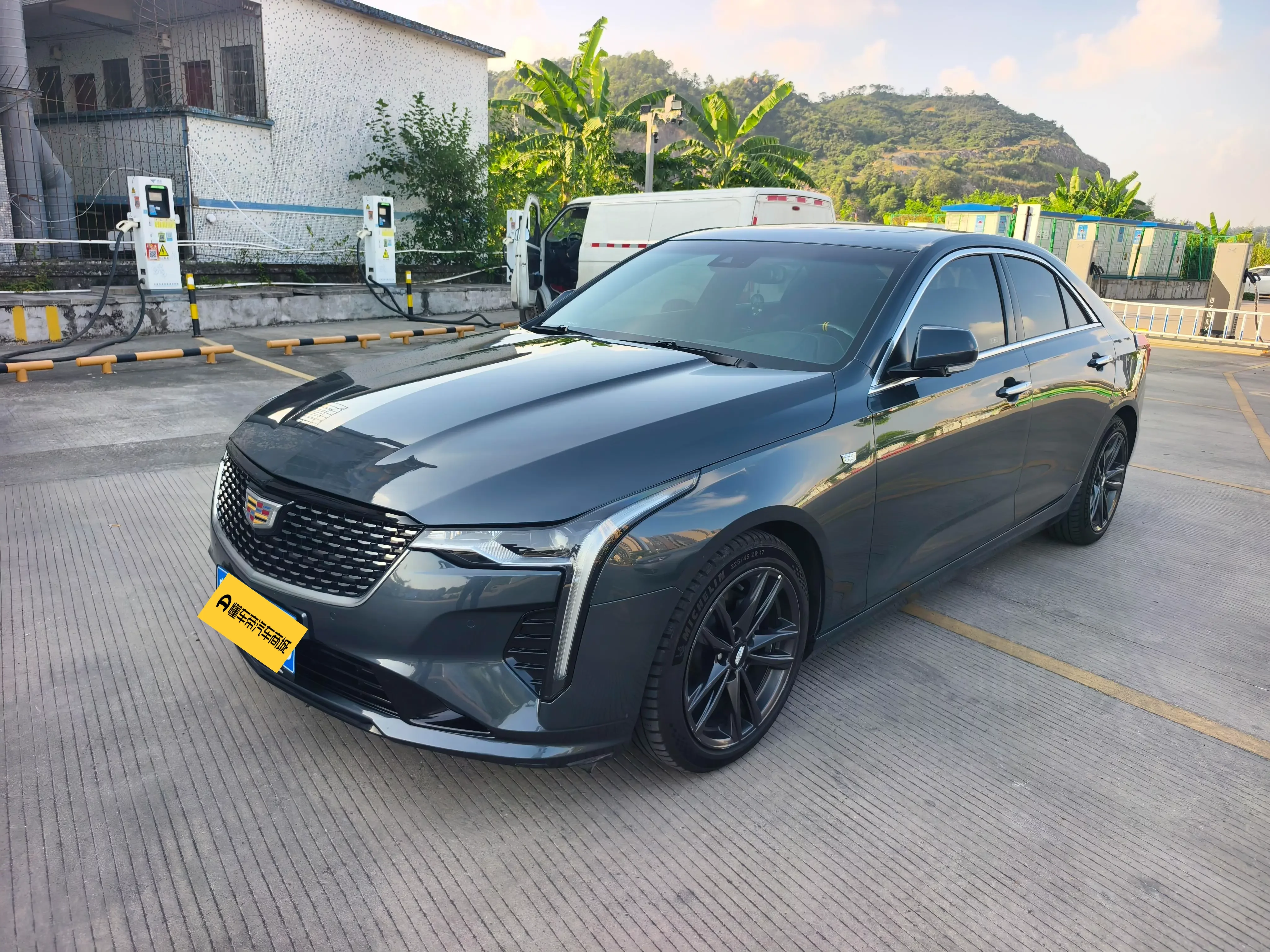 Cadillac CT4