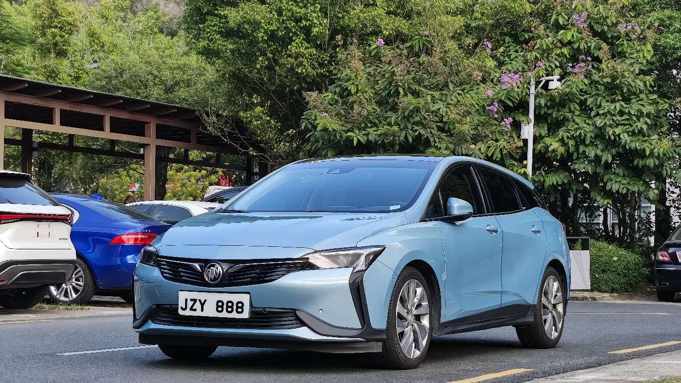 Buick Weilan 6 PHEV