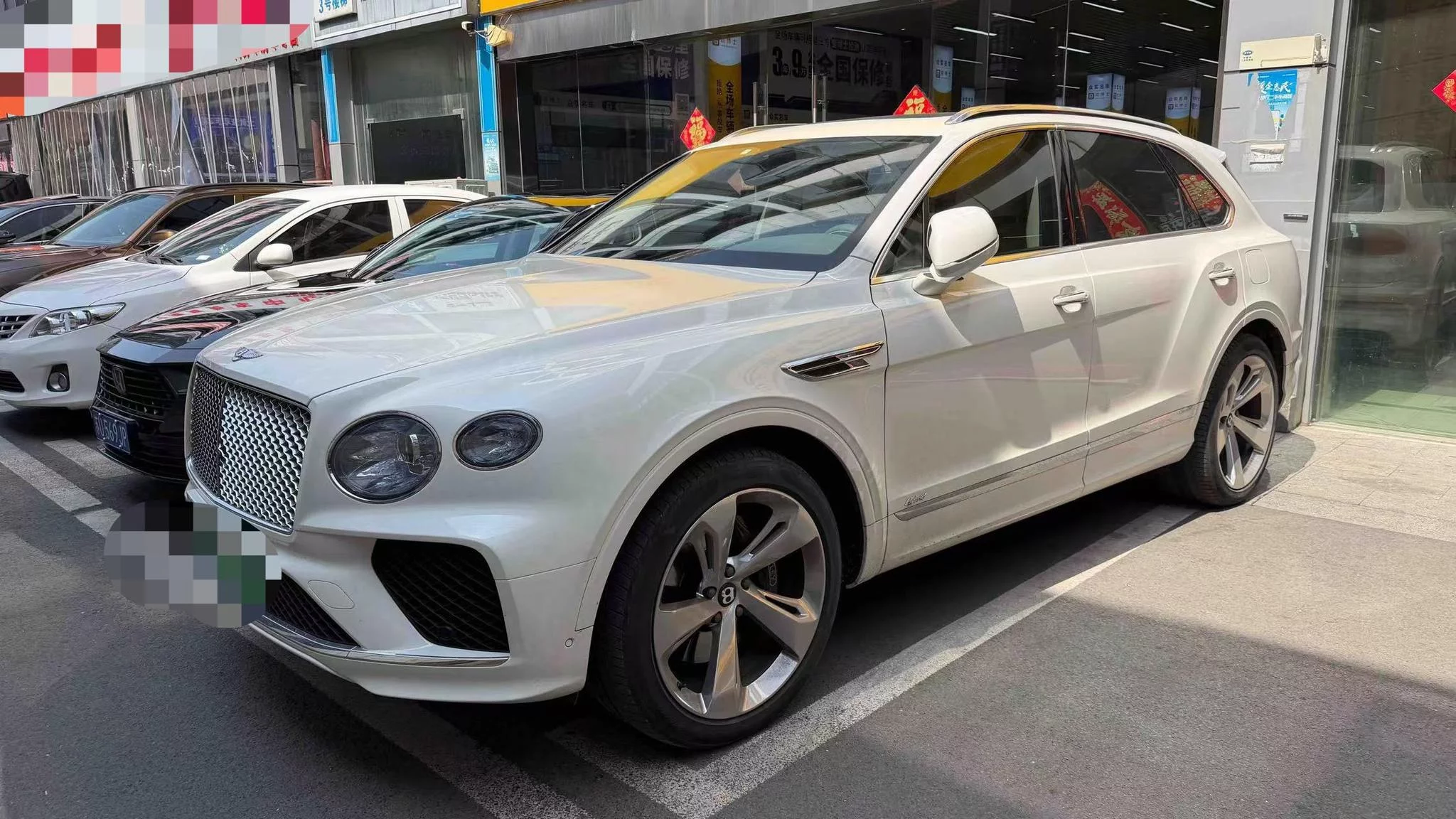Bentley Bentayga PHEV