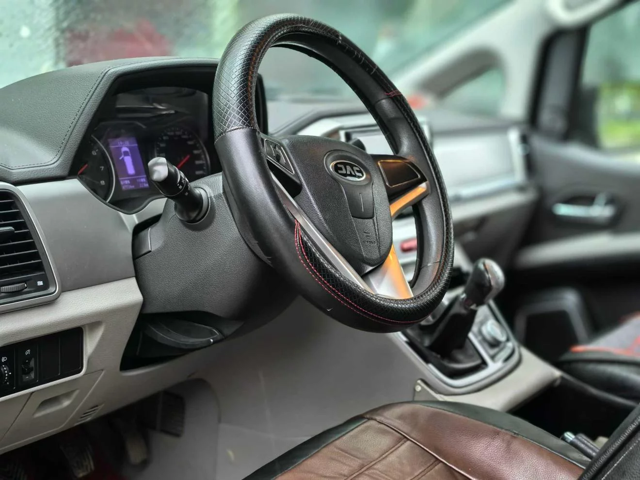 JAC Ruifeng M4