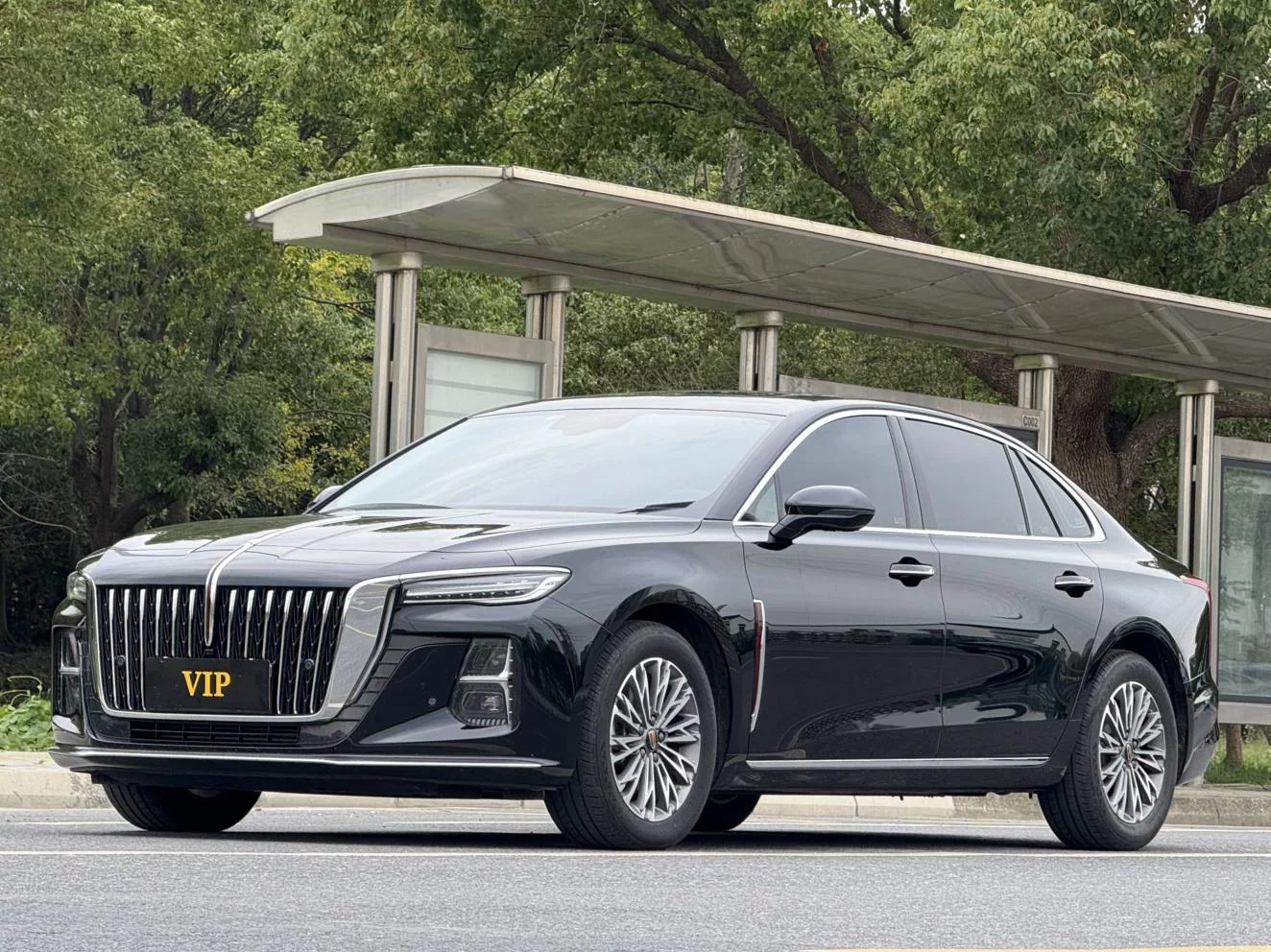 Hongqi H5
