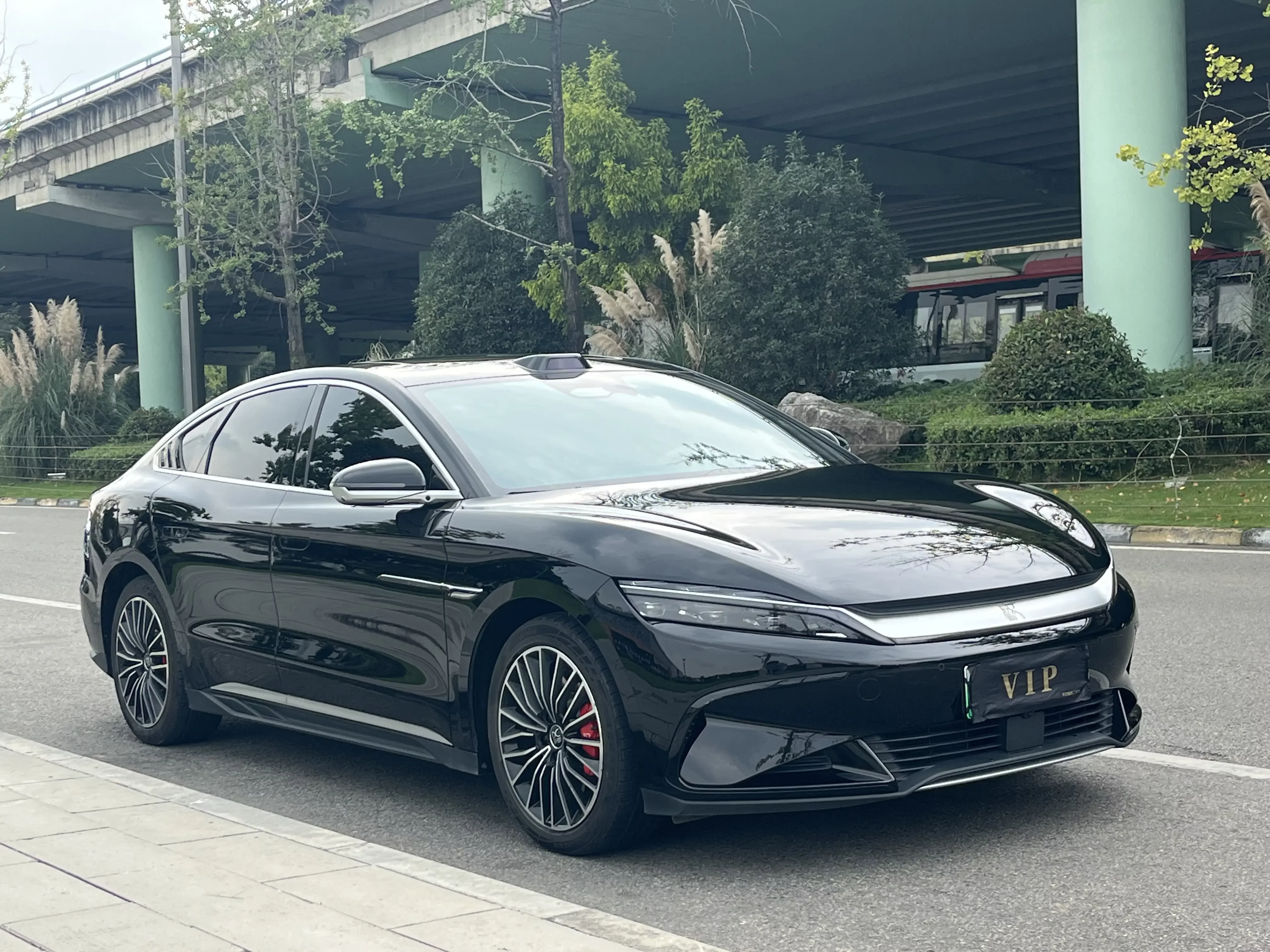 BYD Han EV