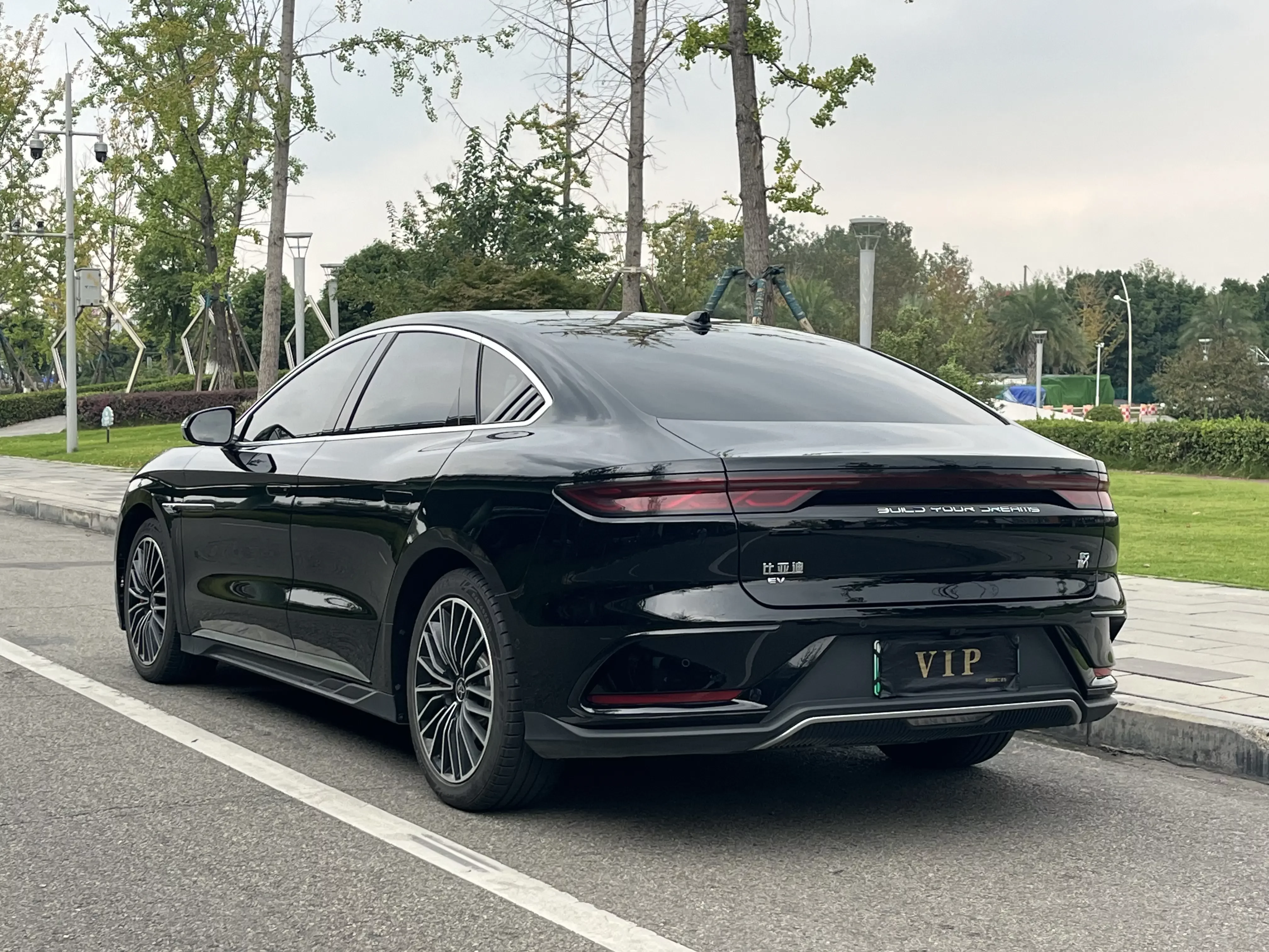 BYD Han EV