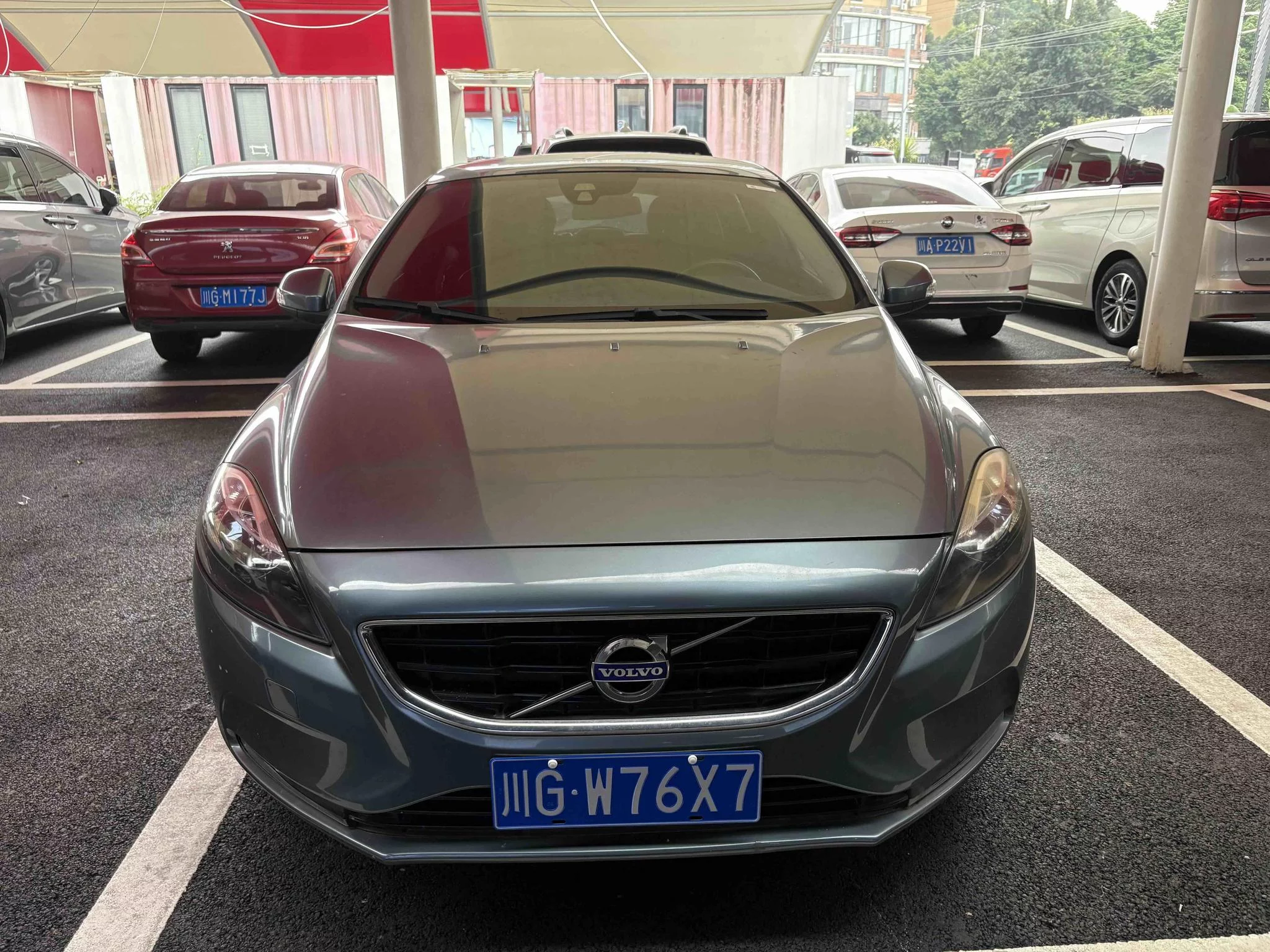 Volvo V40