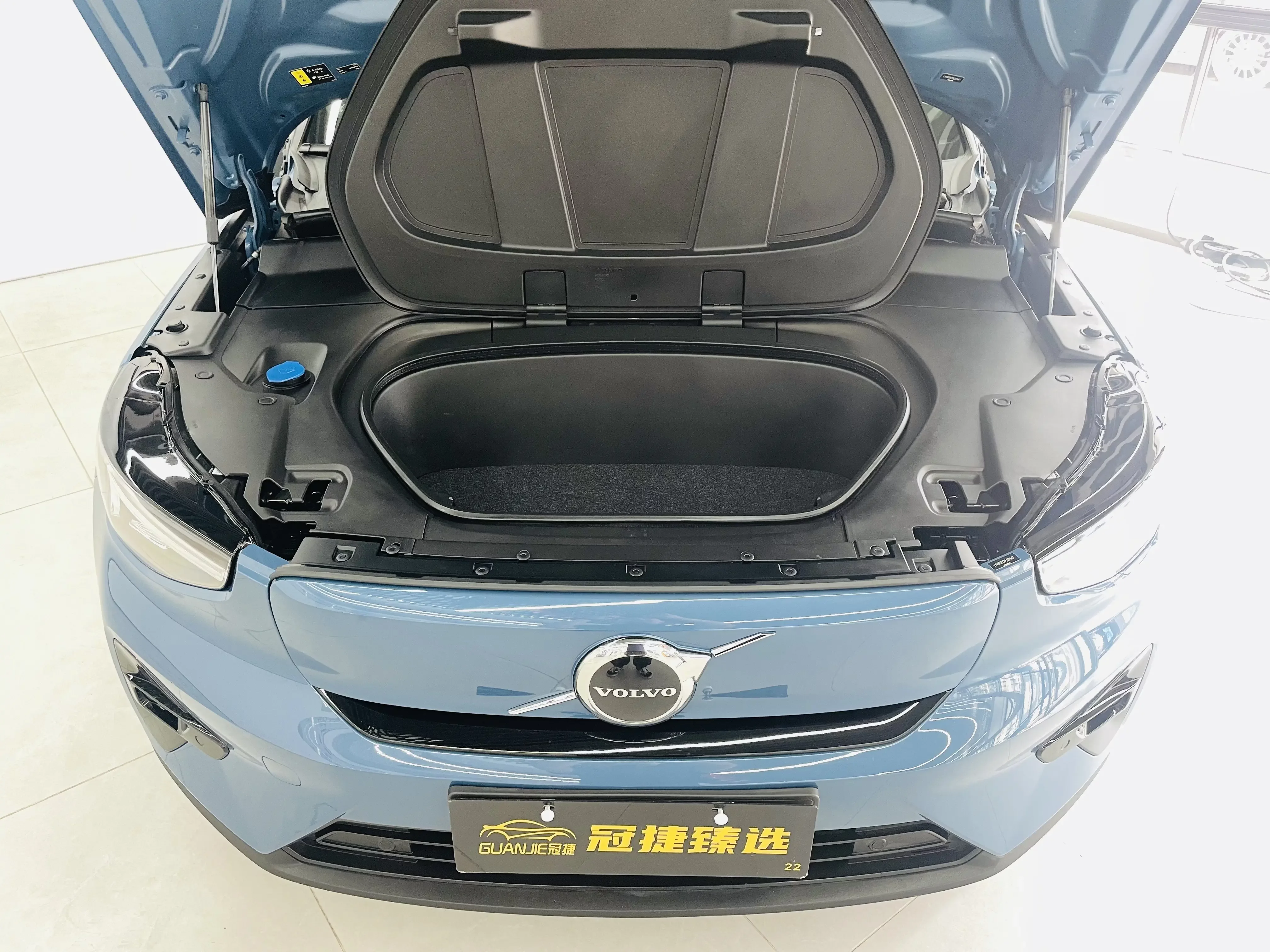 Volvo XC40 EV