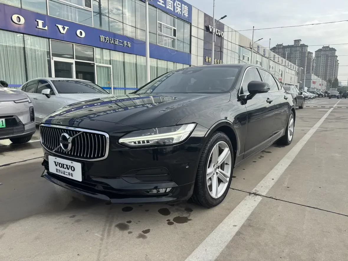 Volvo S90