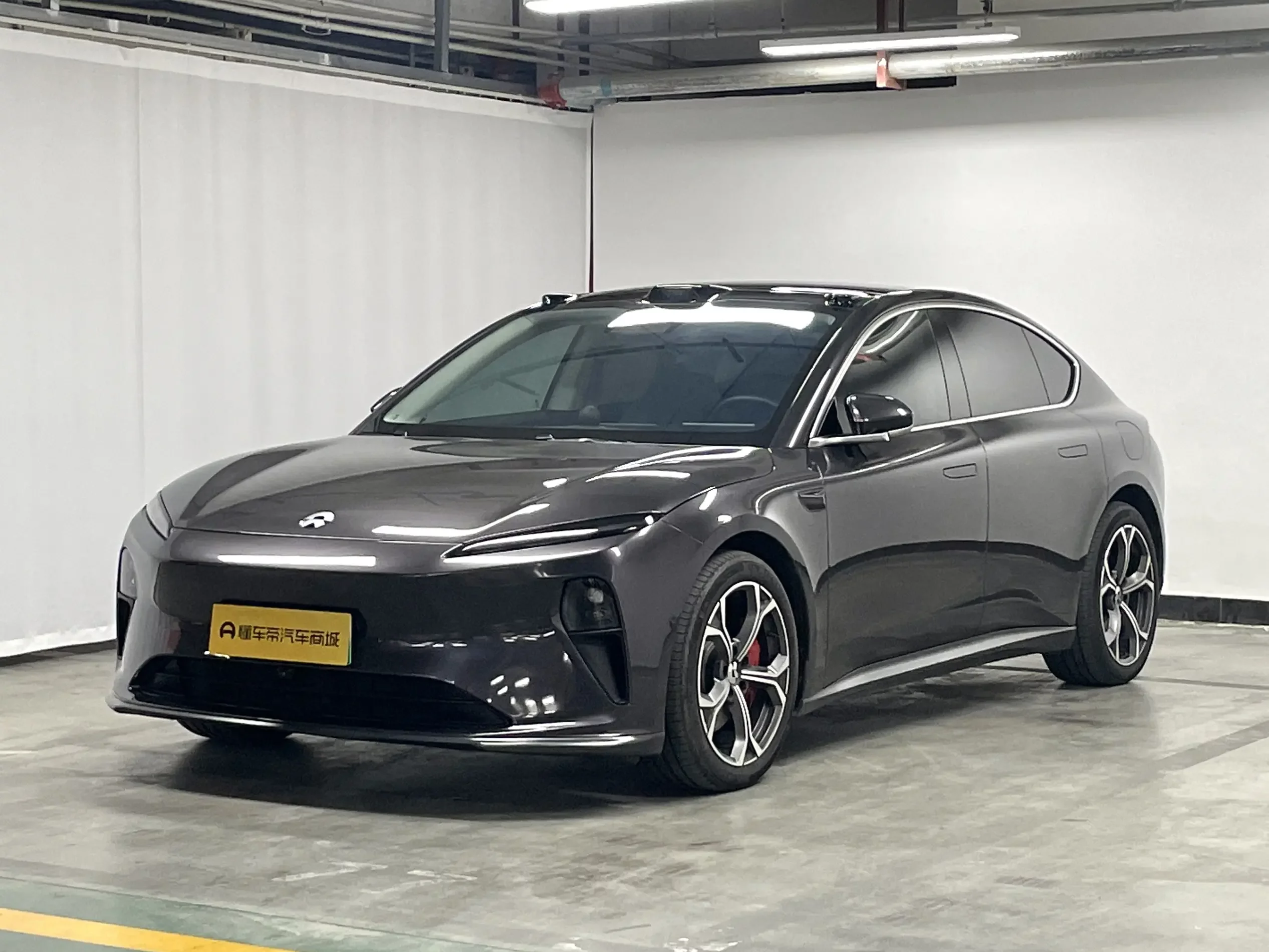 NIO ET5