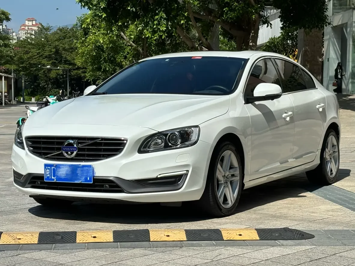 Volvo S60
