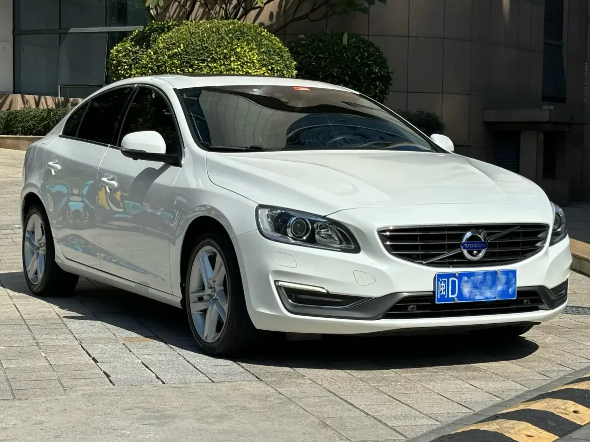 Volvo S60