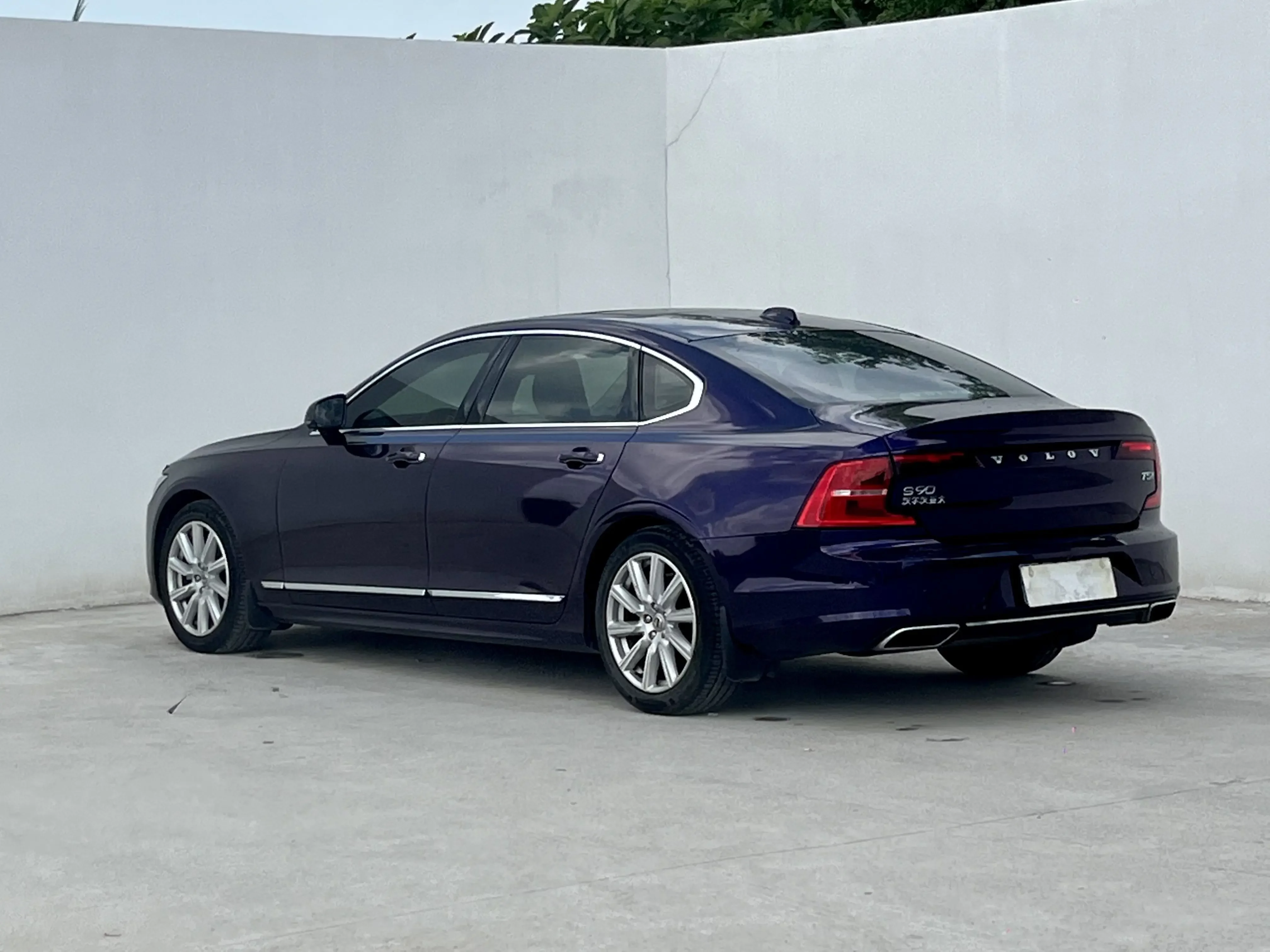 Volvo S90