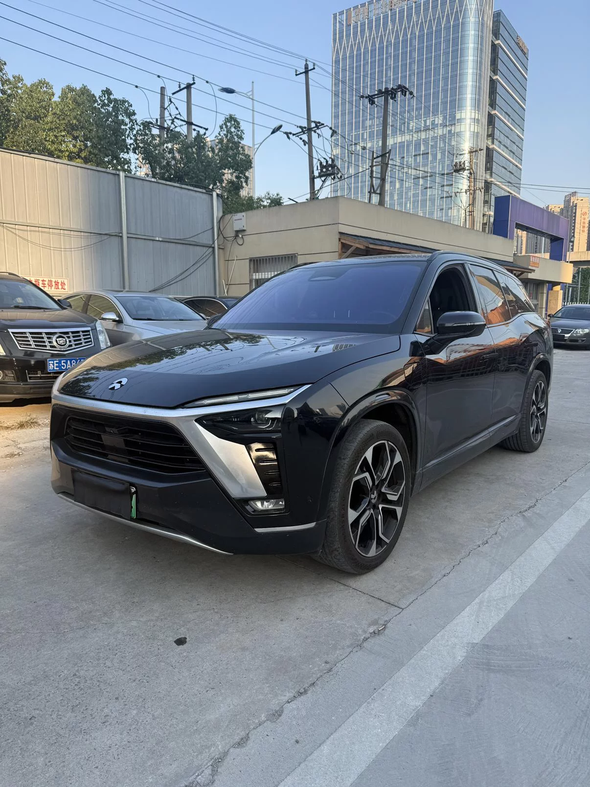 NIO ES8