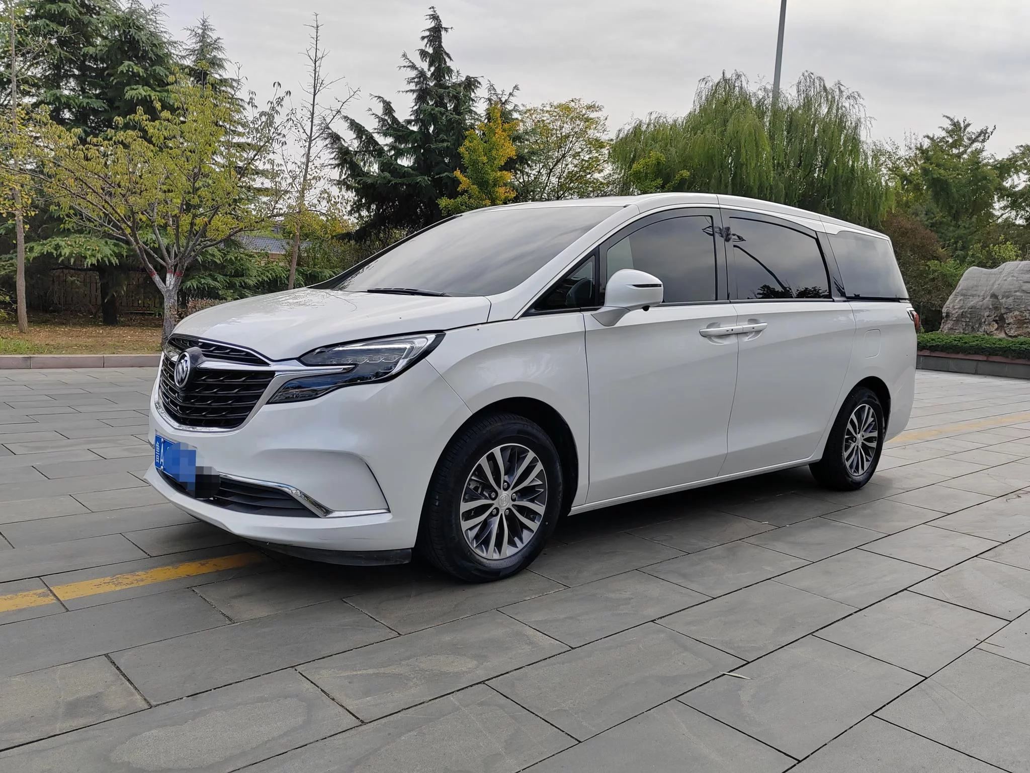 Buick GL8