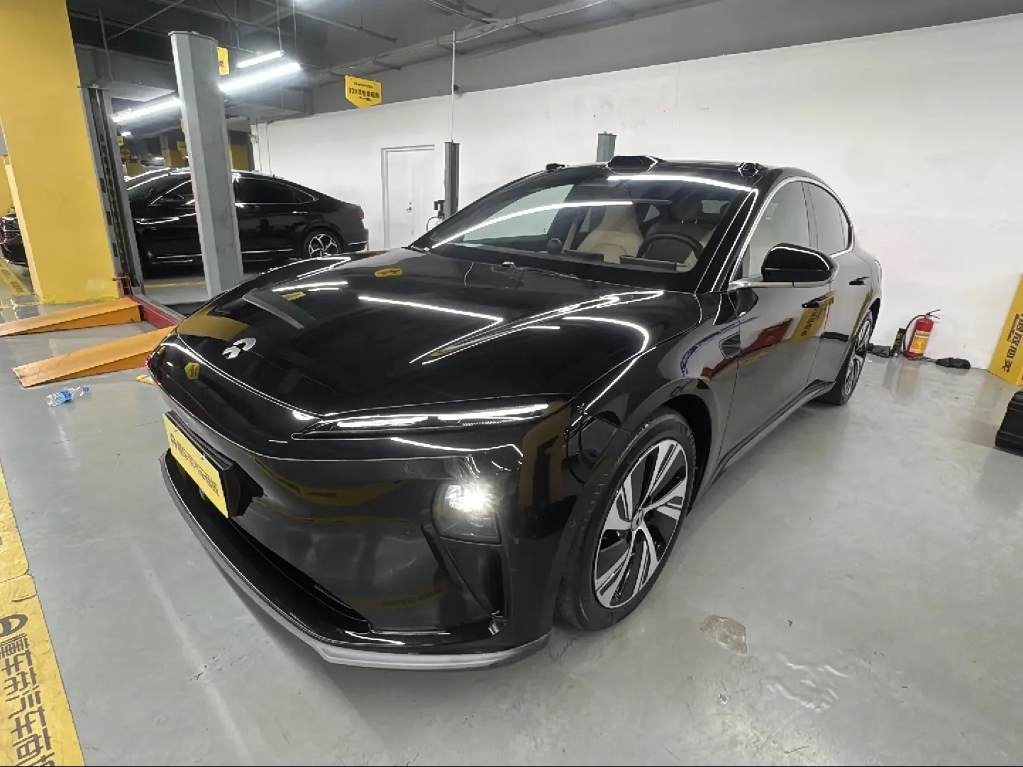 NIO ET5