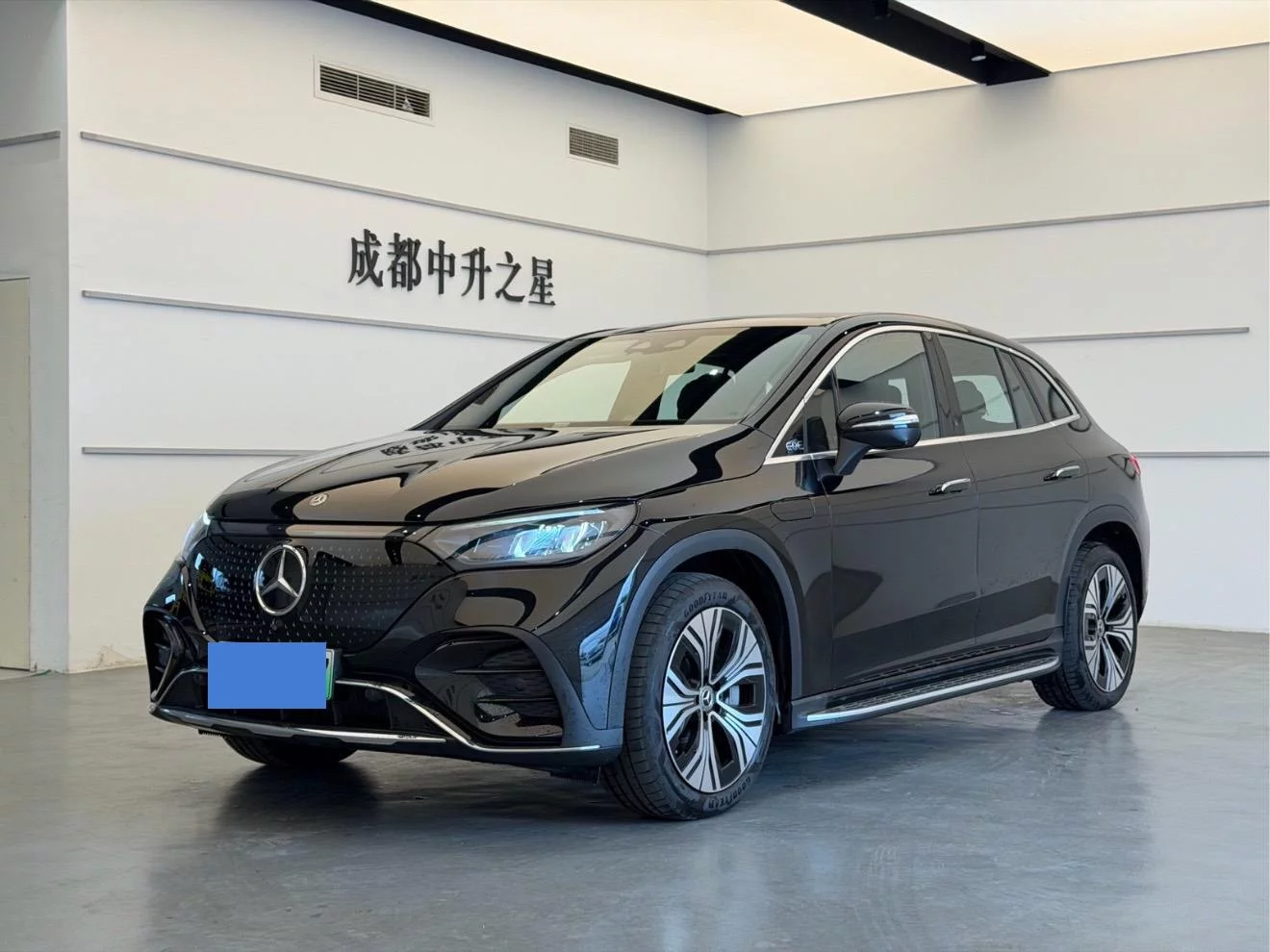 Mercedes-Benz EQE SUV