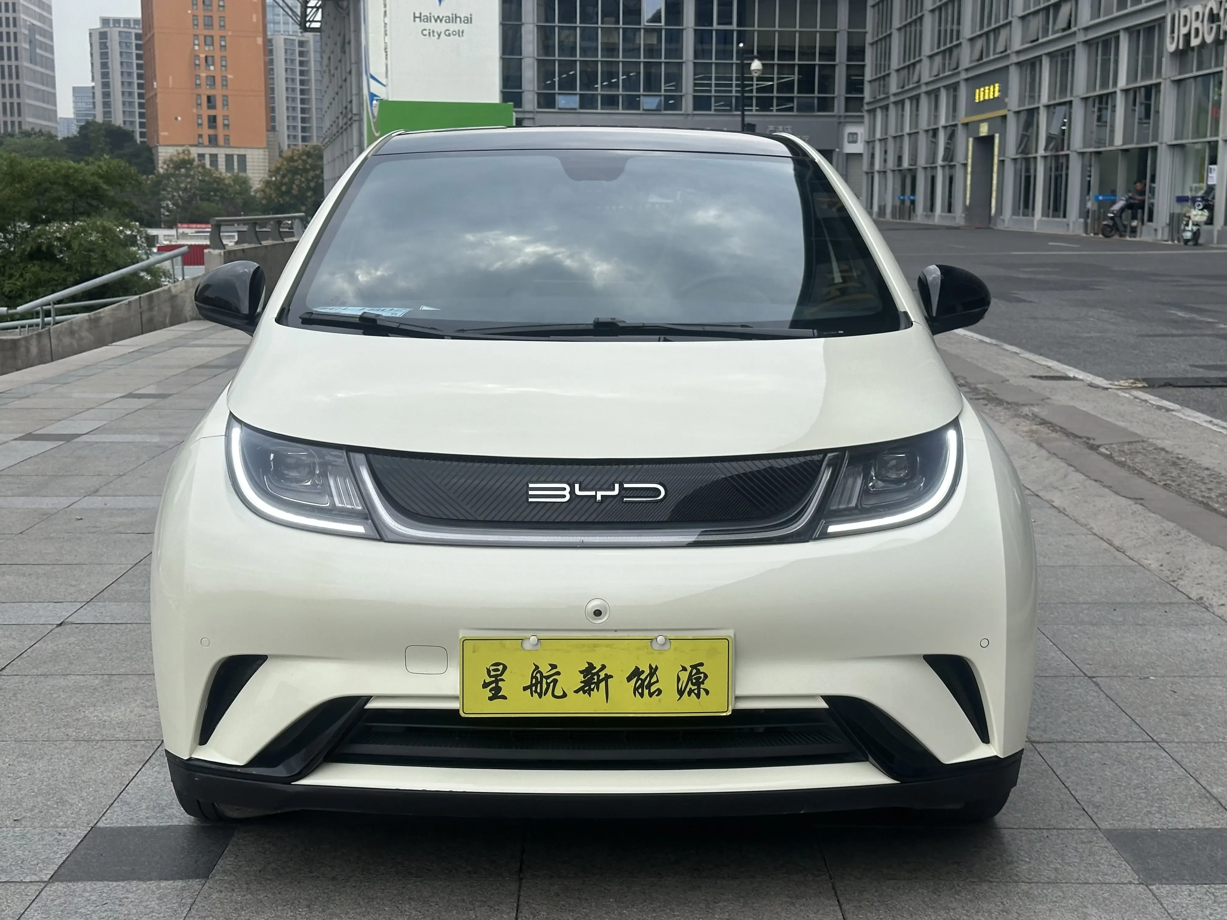 BYD Dolphin