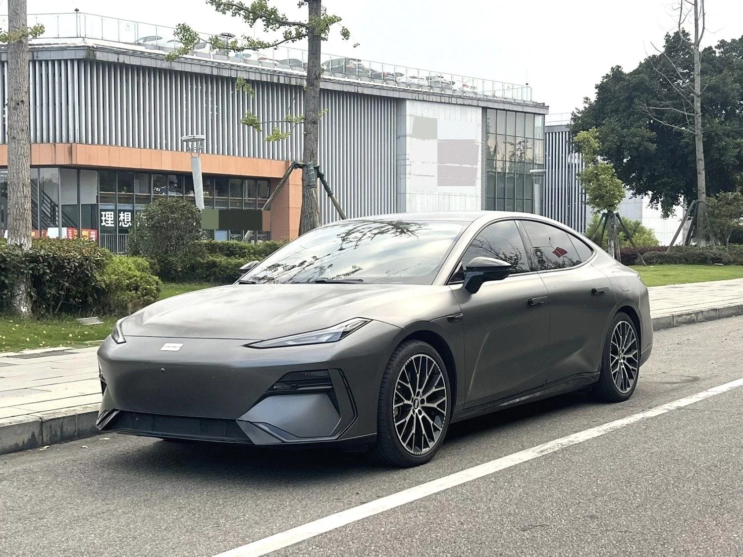Geely Galaxy E8