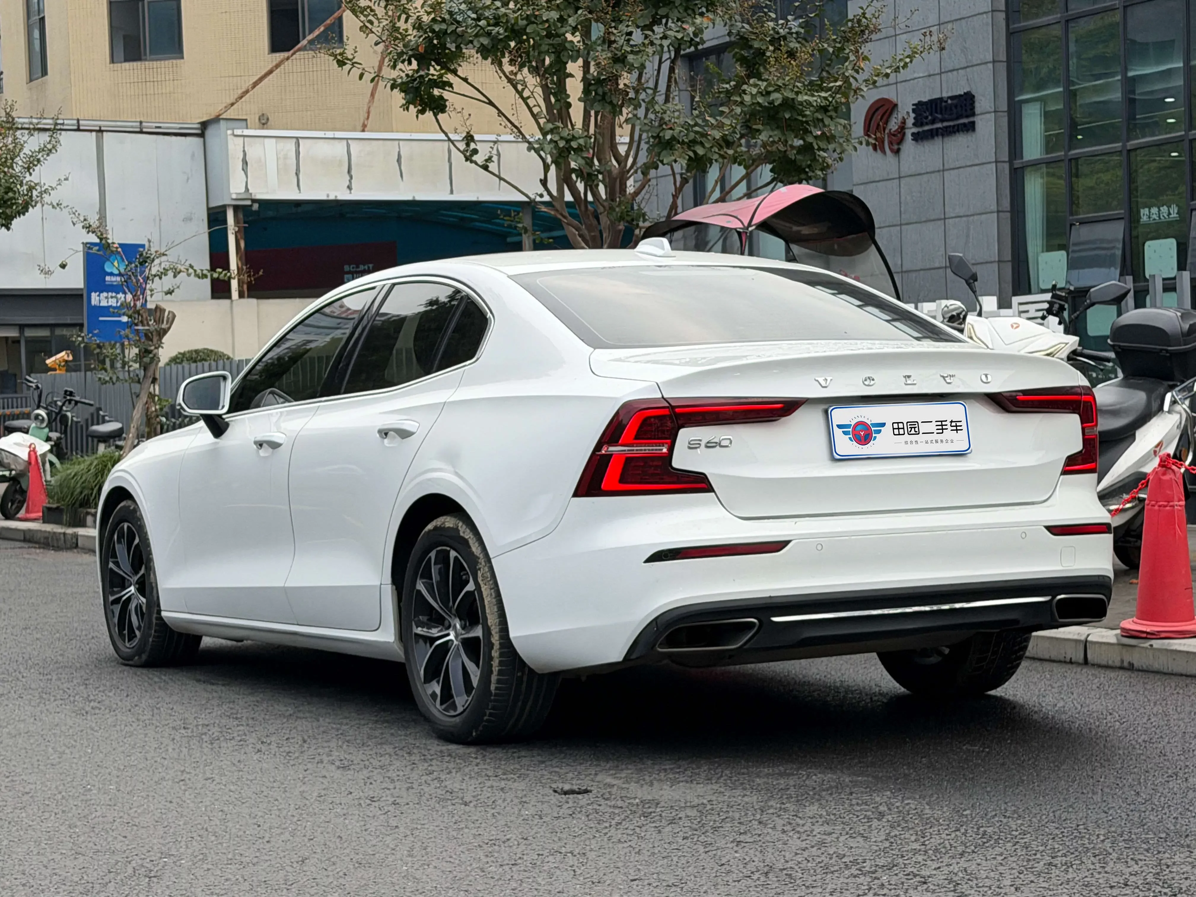 Volvo S60