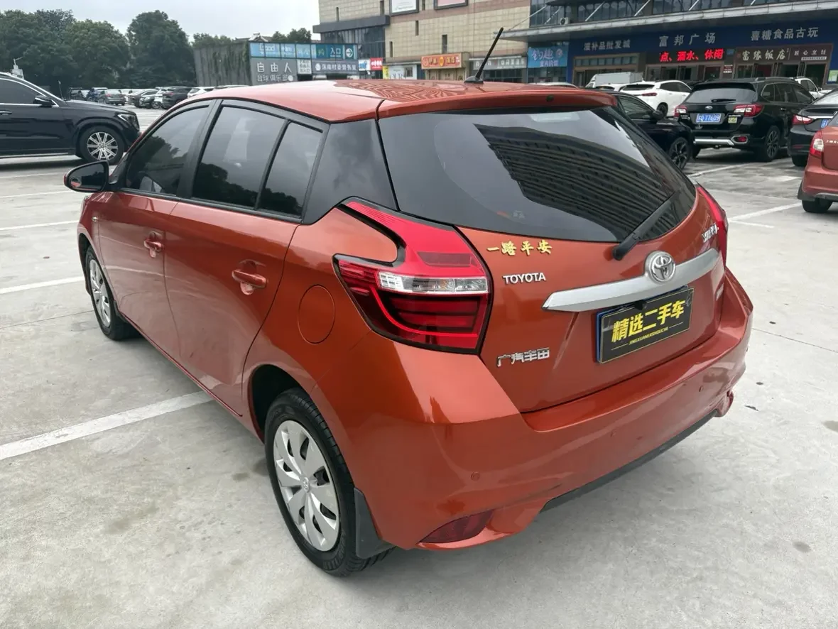 Toyota Yaris L