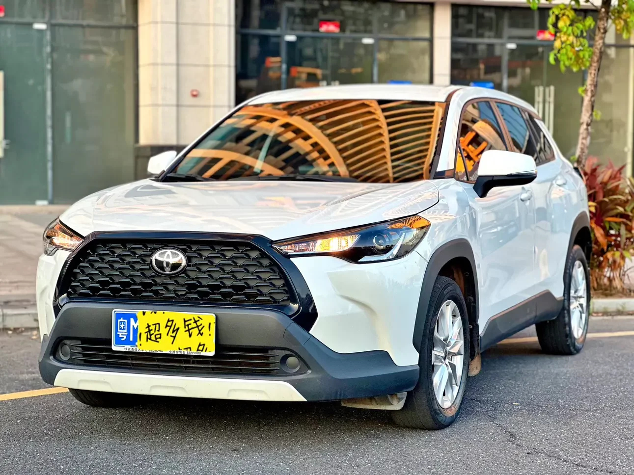 TOYOTA COROLLA CROSS