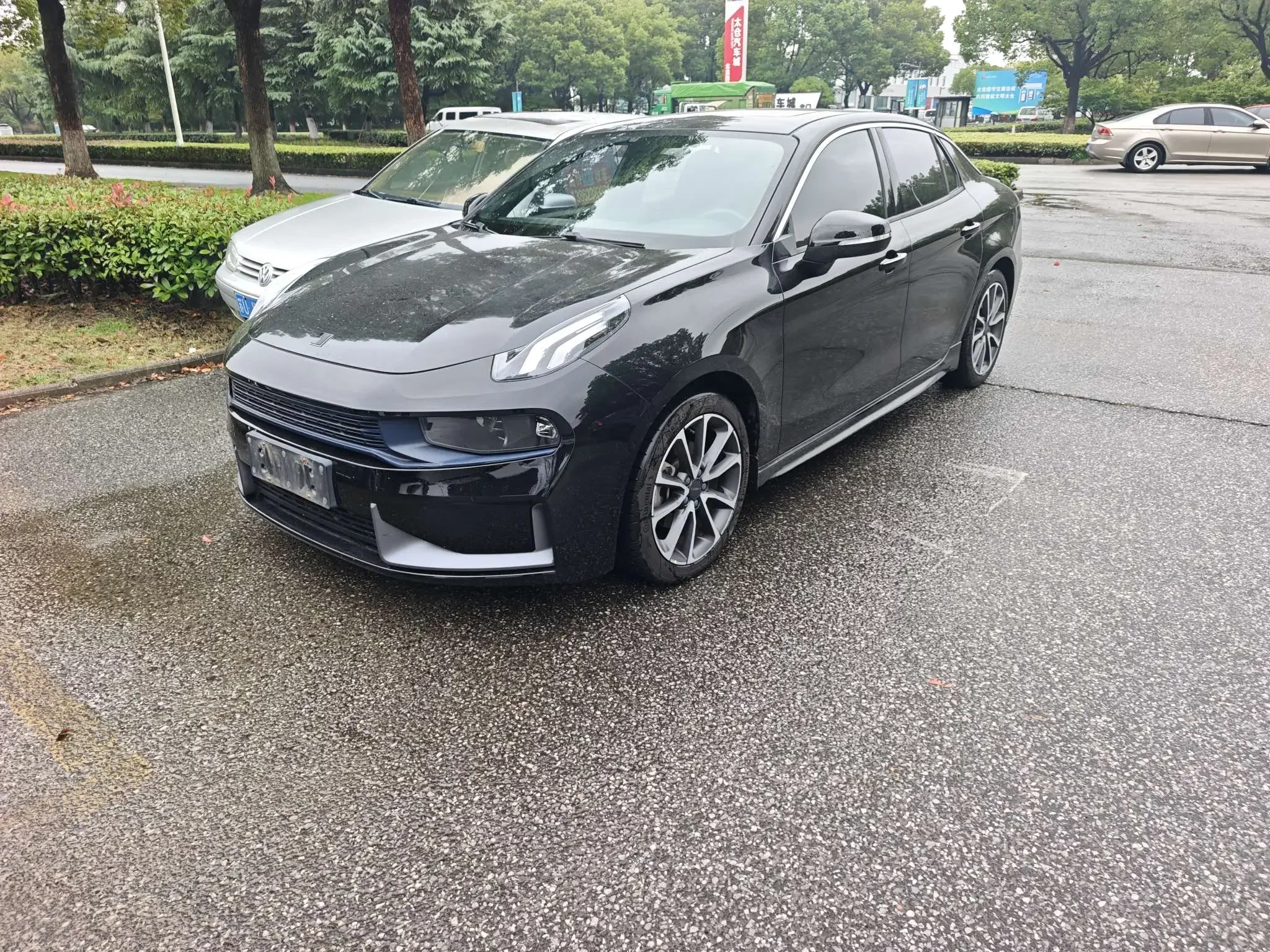 Lynk & Co 03