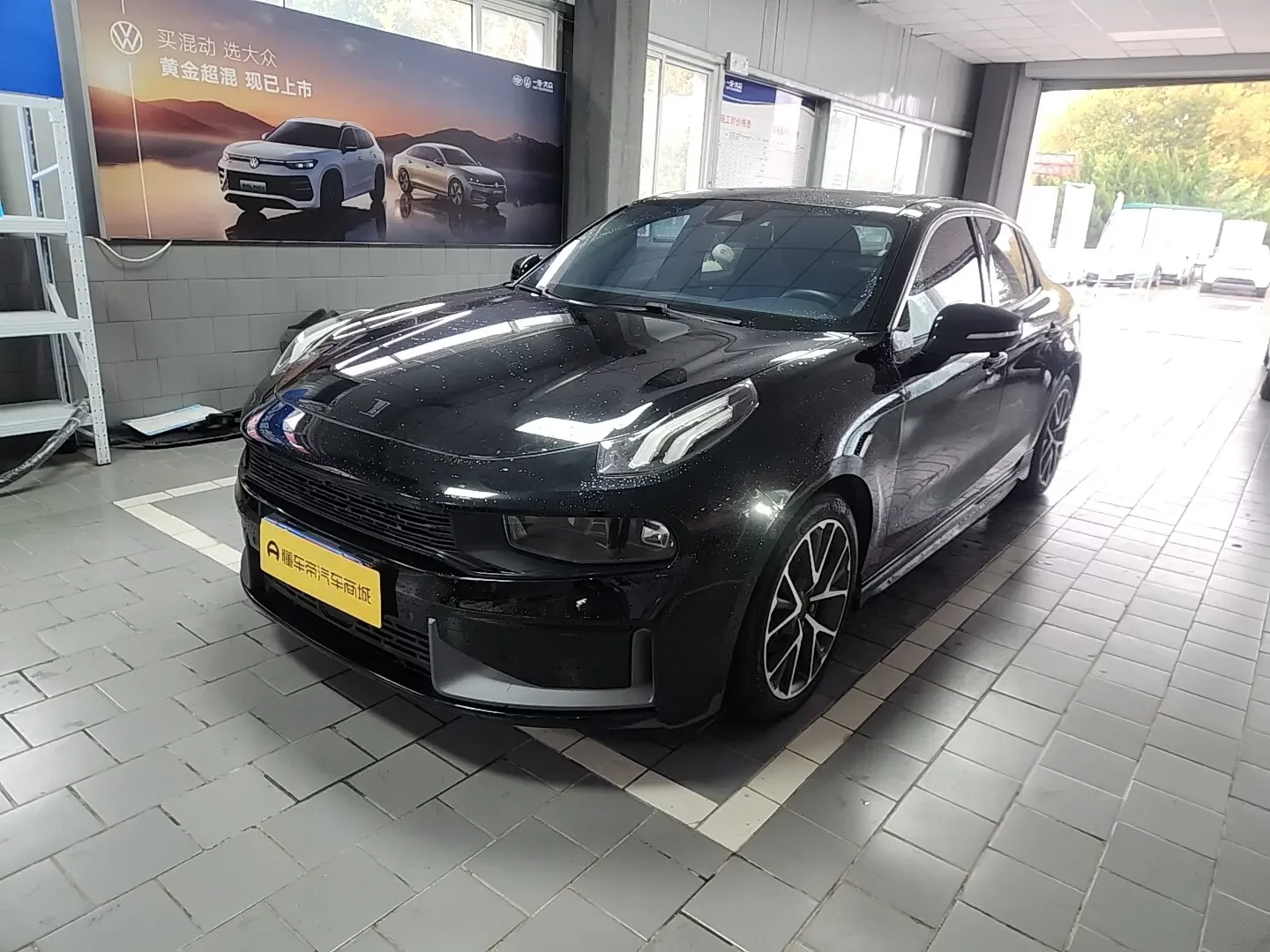 Lynk & Co 03