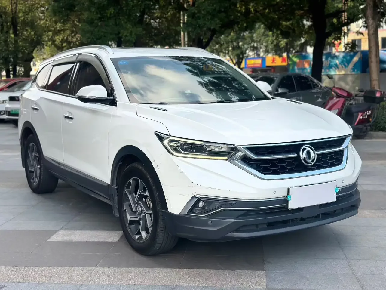 Dongfeng Fengshen AX7