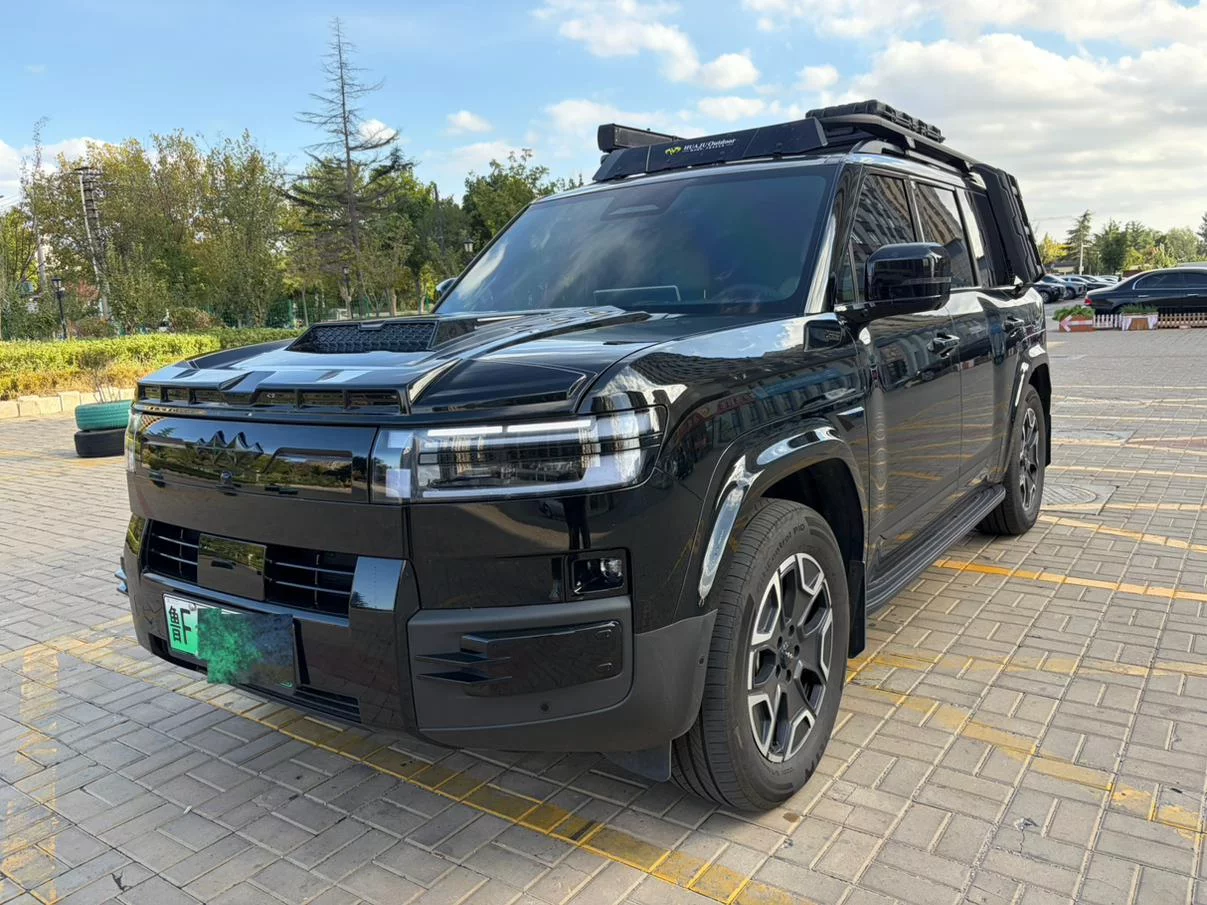 BYD Leopard Titanium 7 PHEV