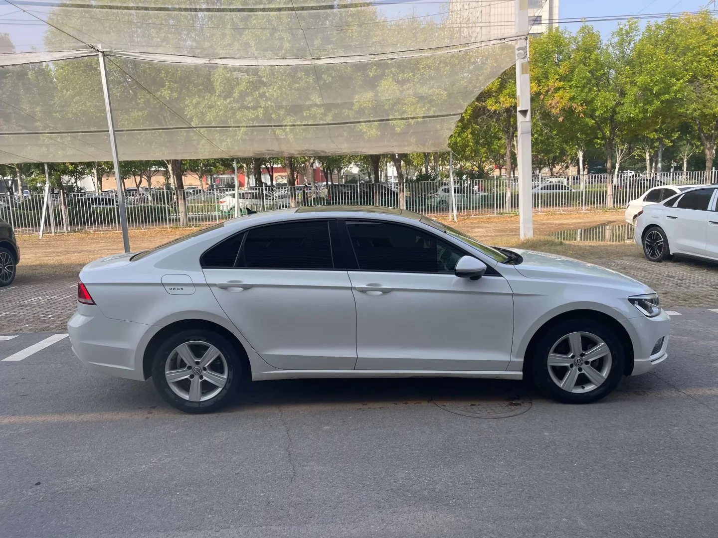 Volkswagen Lamando