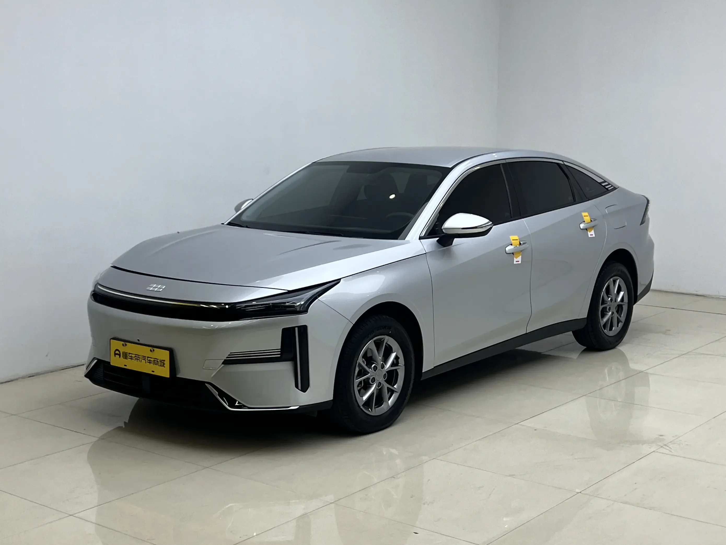 Geely Galaxy L6