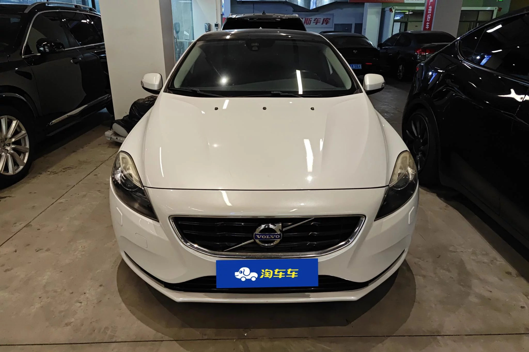 Volvo V40