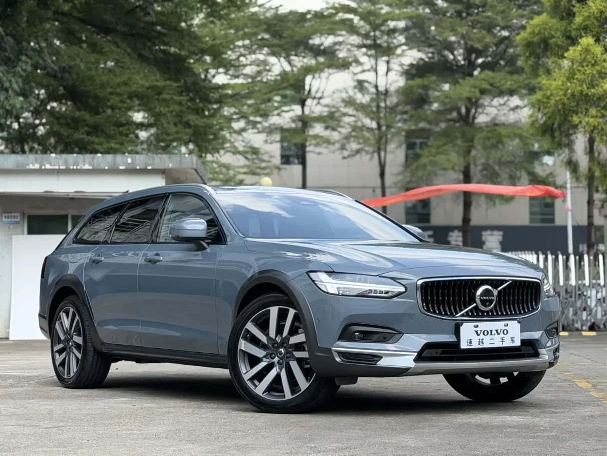 Volvo V90