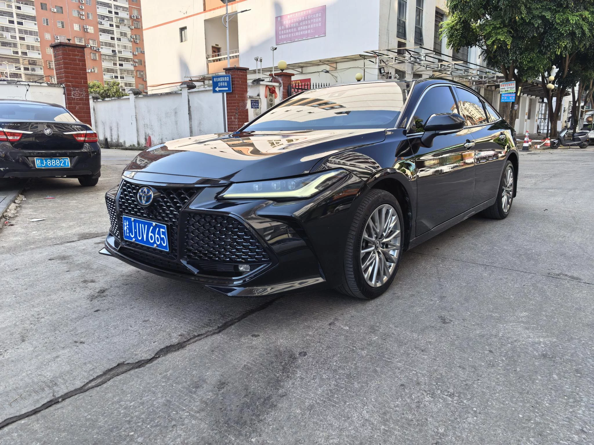 Toyota Avalon