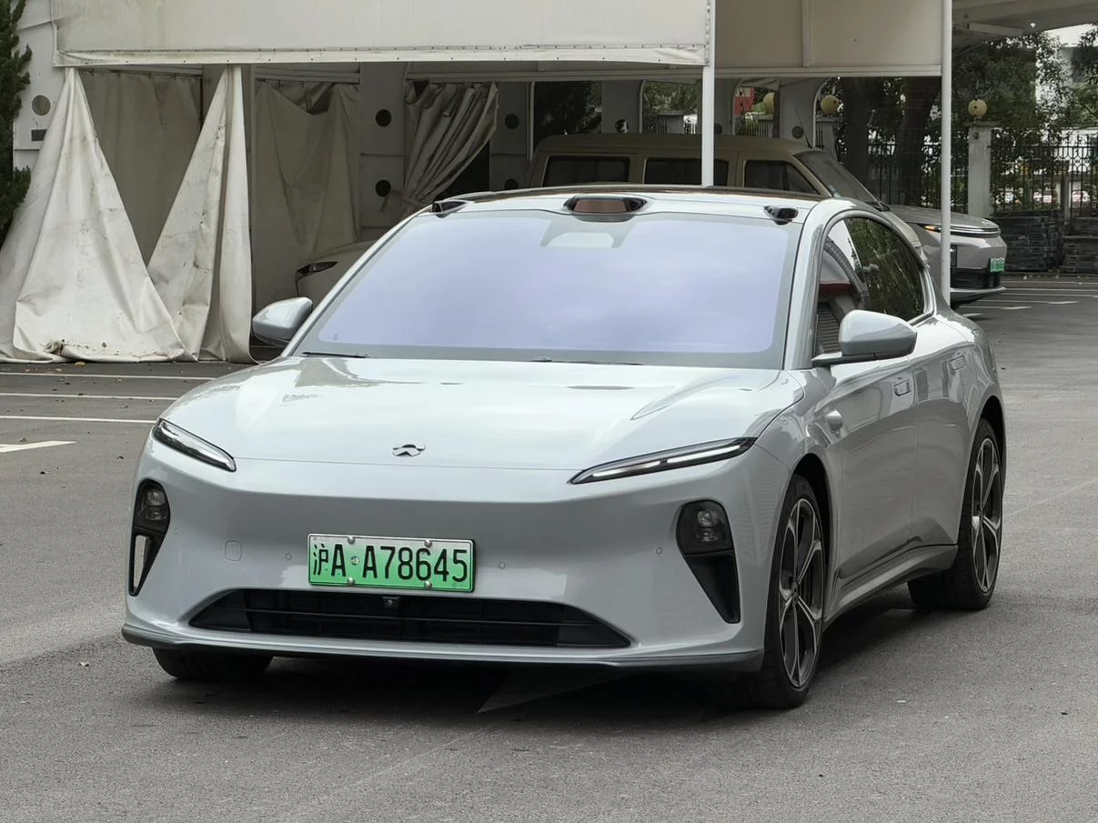 NIO ET5