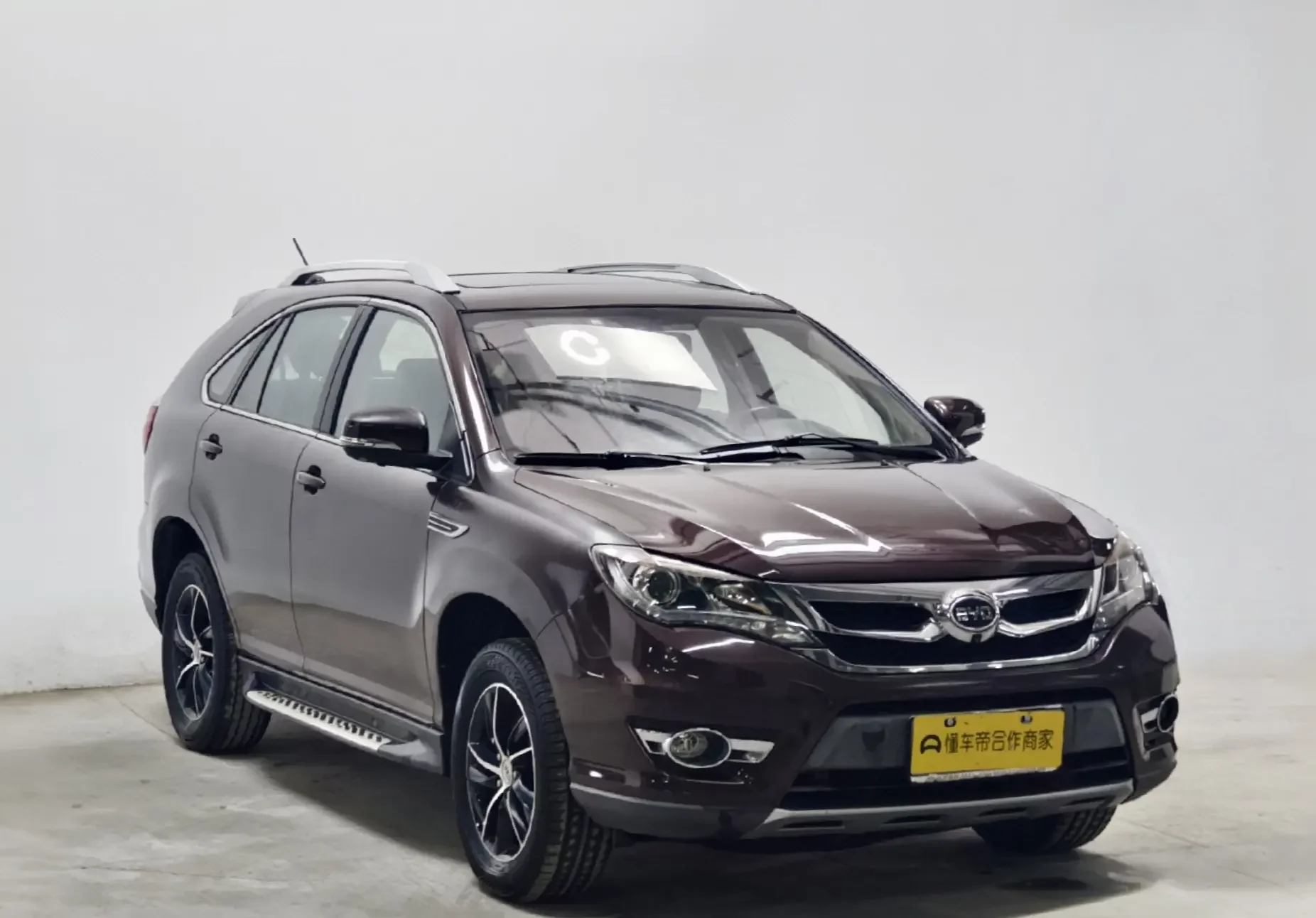 BYD S7