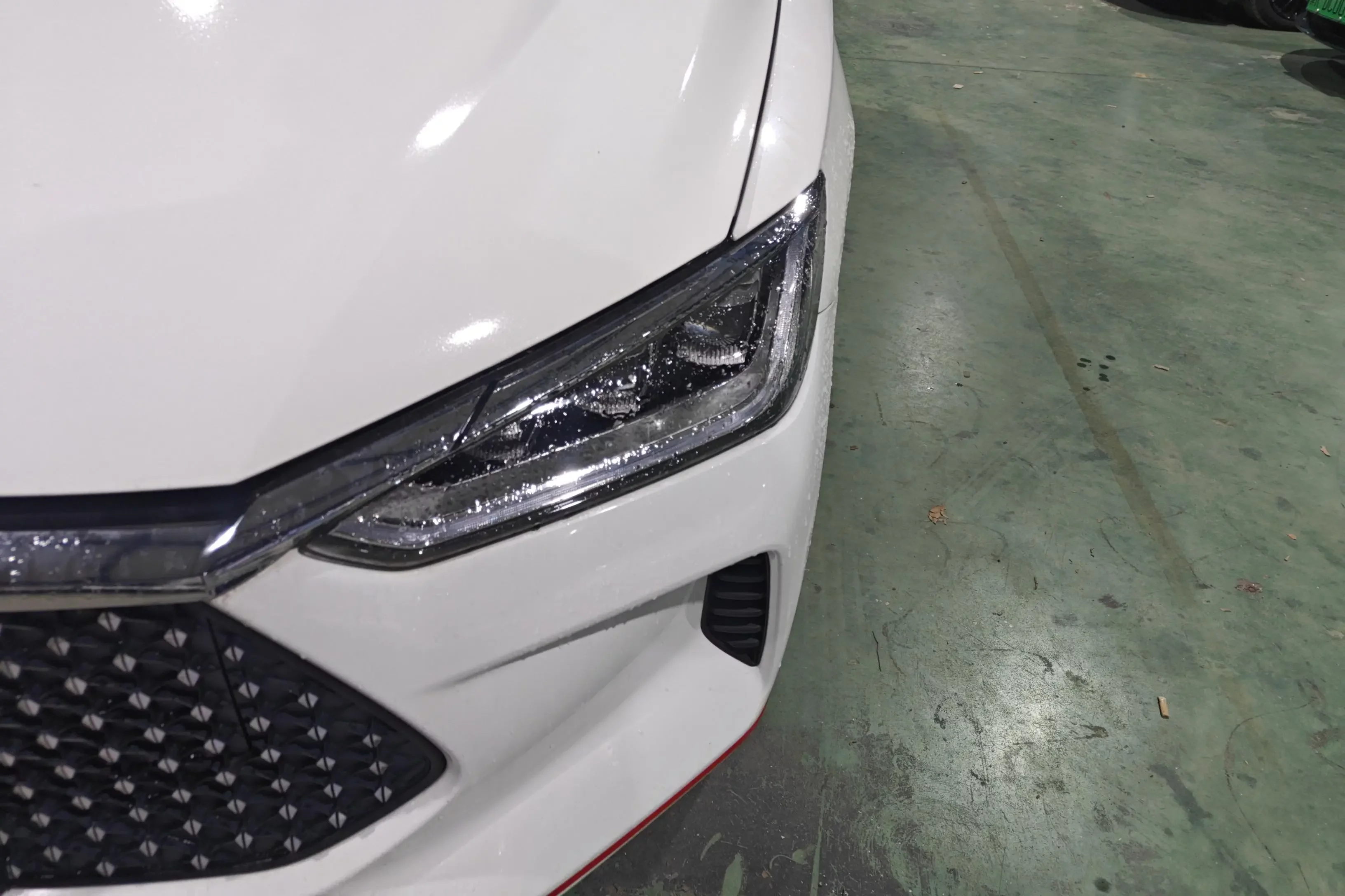 BYD e2