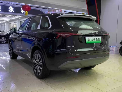 Hongqi HS6 PHEV
