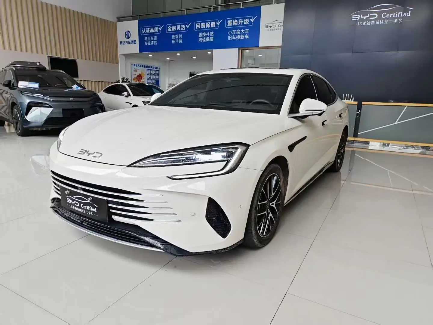 BYD Seal 07DM