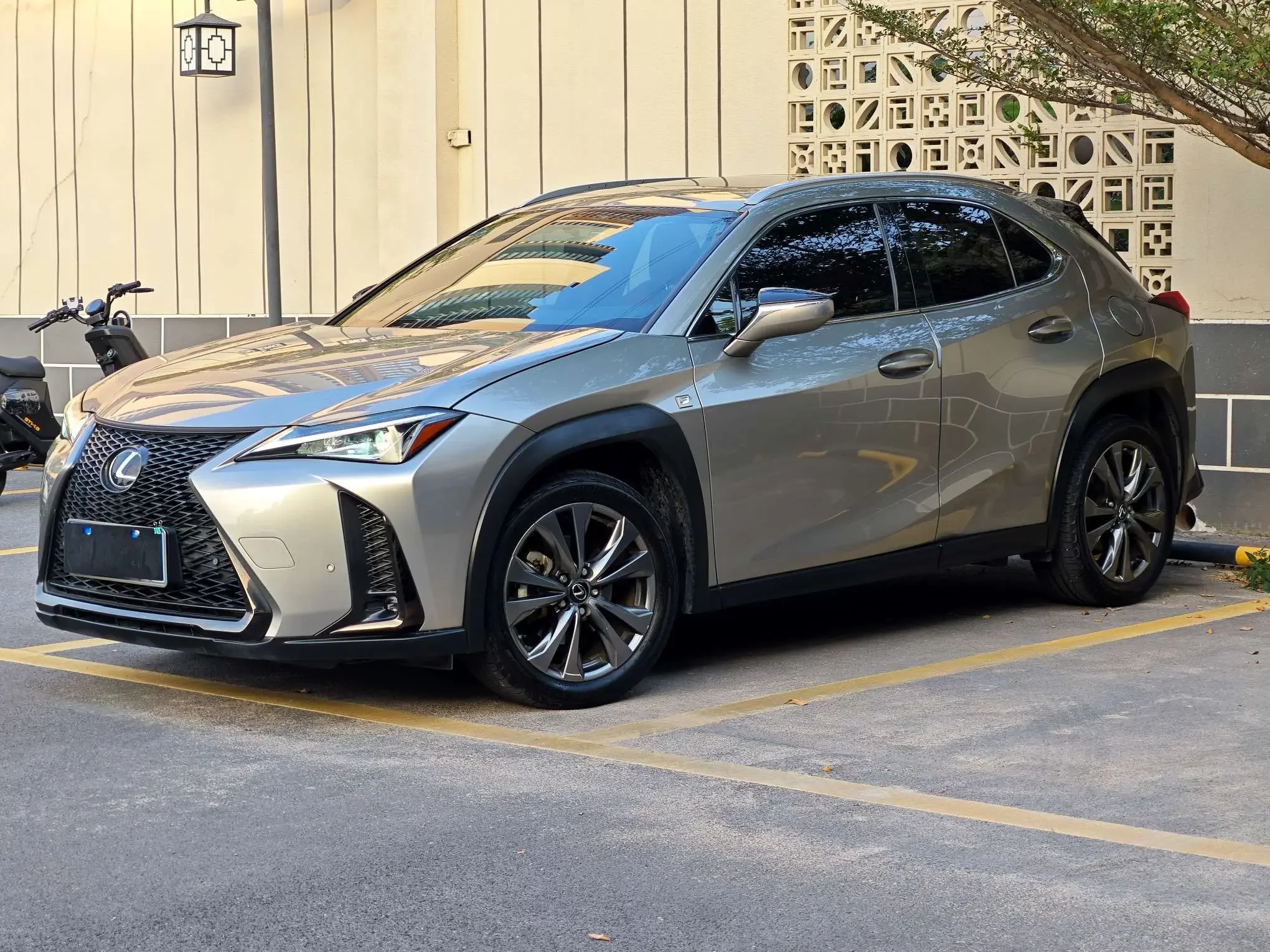 Lexus UX