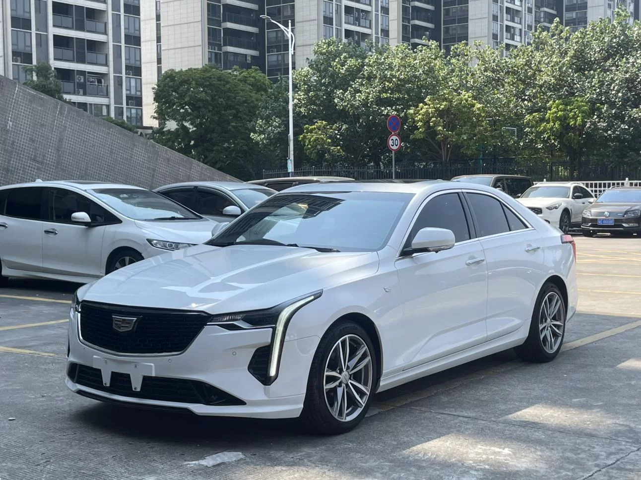 Cadillac CT4