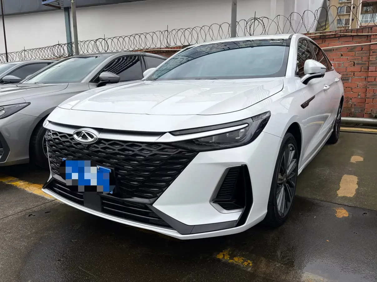 Chery Arrizo 8