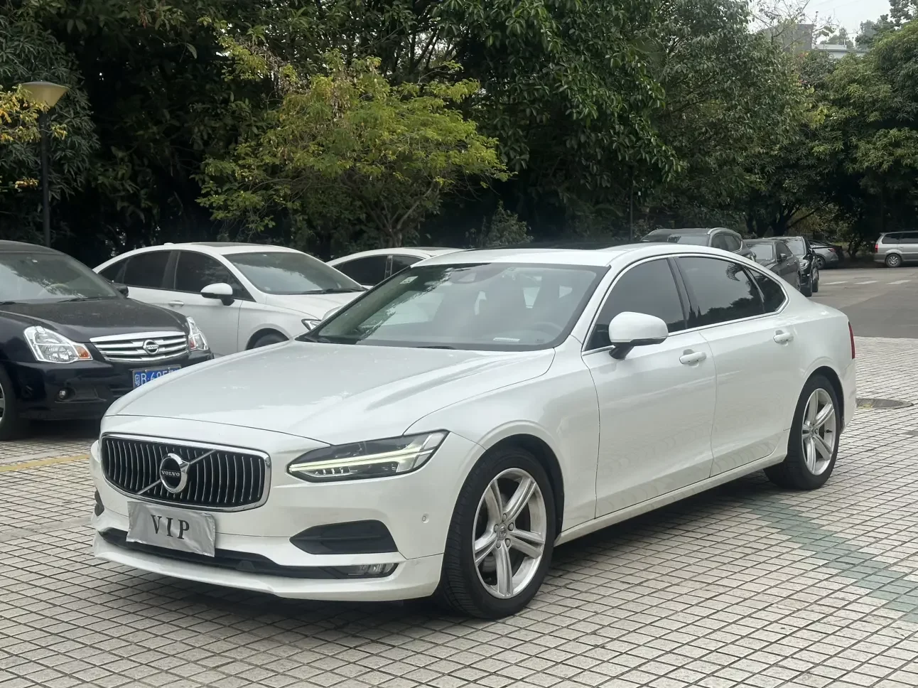 Volvo S90