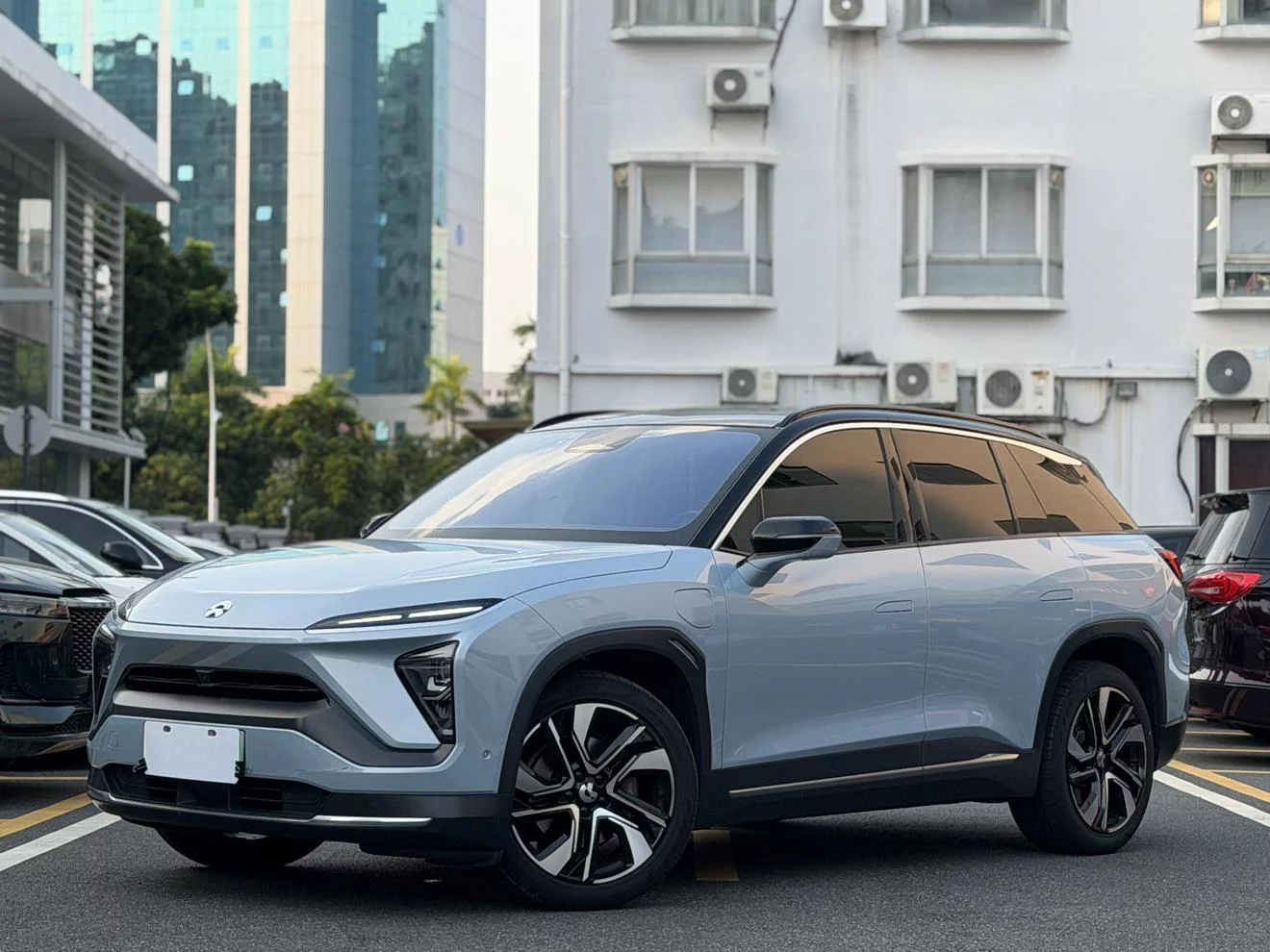 NIO ES6