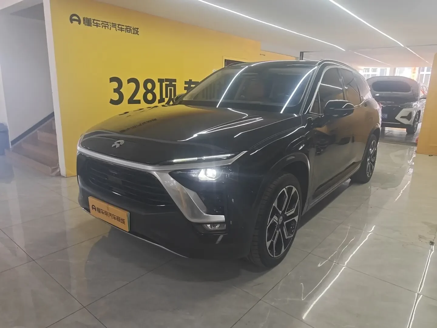 NIO ES8