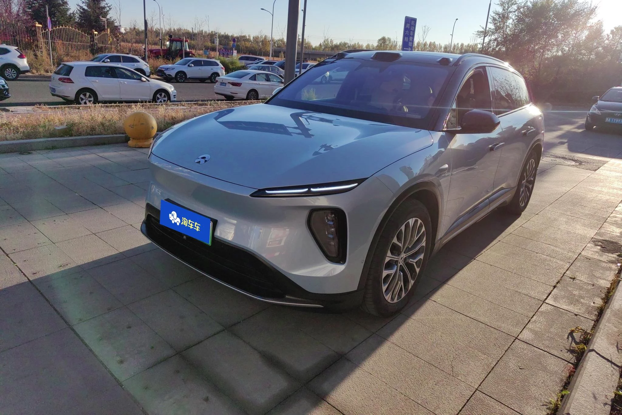 NIO ES6