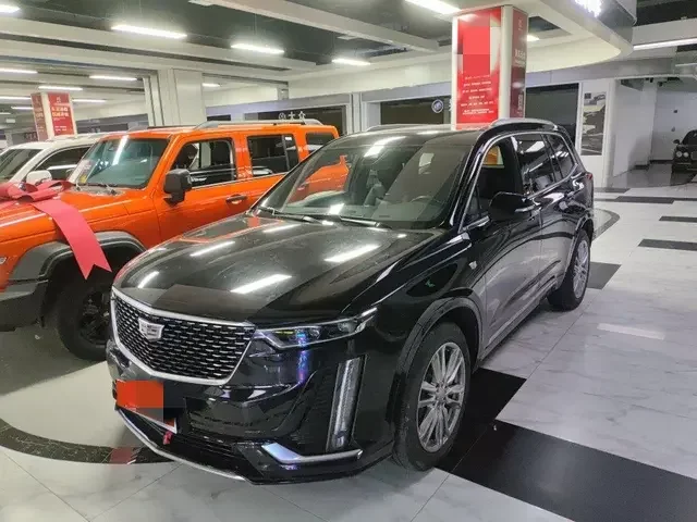 Cadillac XT6