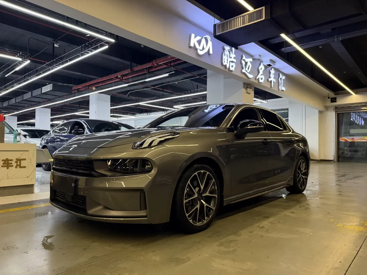 Lynk & Co 03