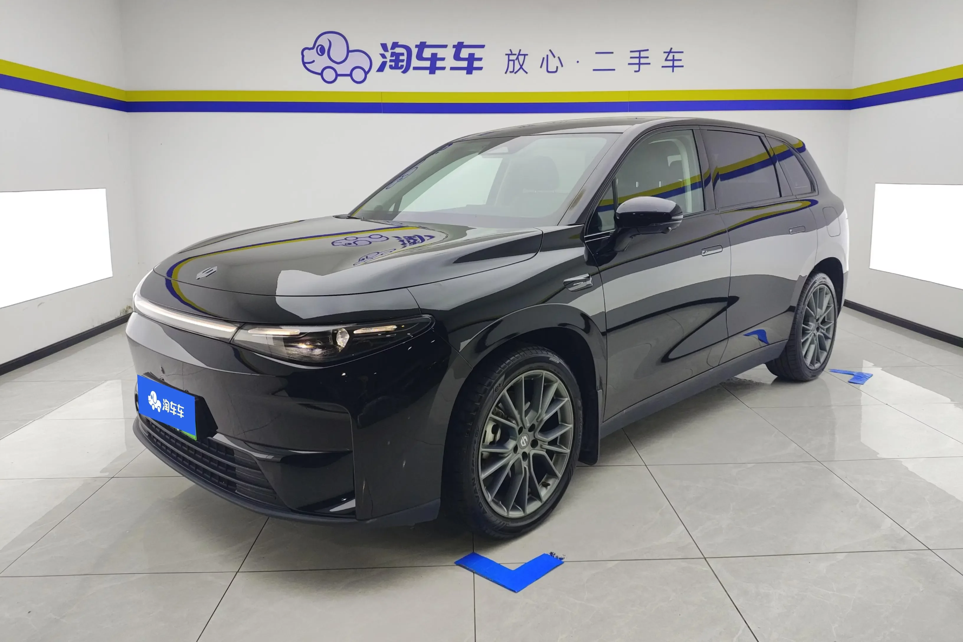 Leapmotor C10