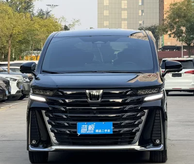 Toyota Crown Wellfire