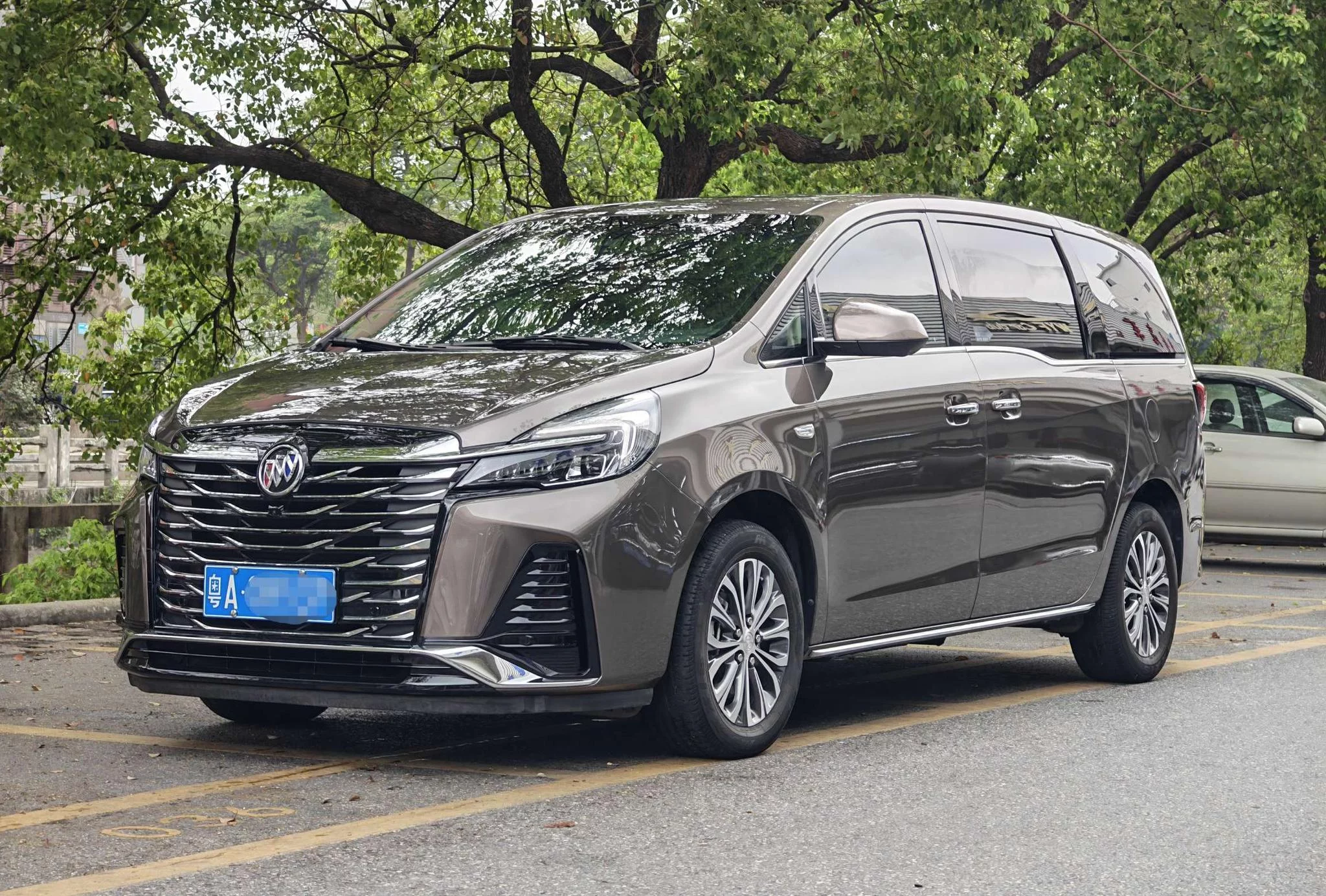 Buick GL8